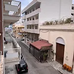 Lux House